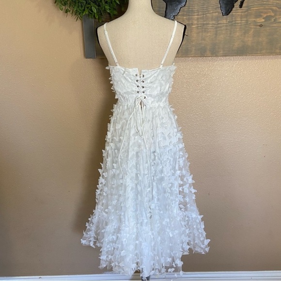 NWOT Lulus Time to Fly White Butterfly Lace-Up Midi Dress - Picture 3 of 9